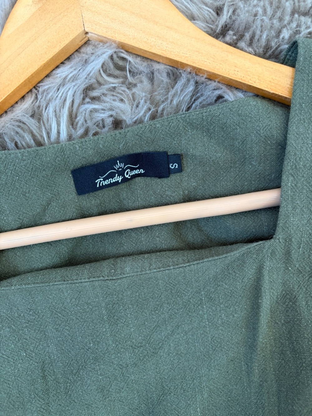 Olive Green Women's Linen Blend Short and Tank Set- Classic High-Waist Style - Picture 4 of 5